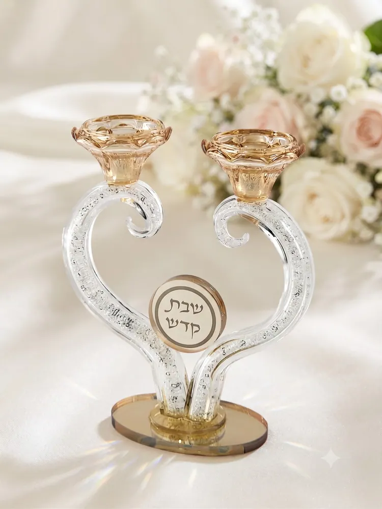 פמוט לב מקריסטל עם רסיסים לבנים "שבת קודש" – 21 ס"מ